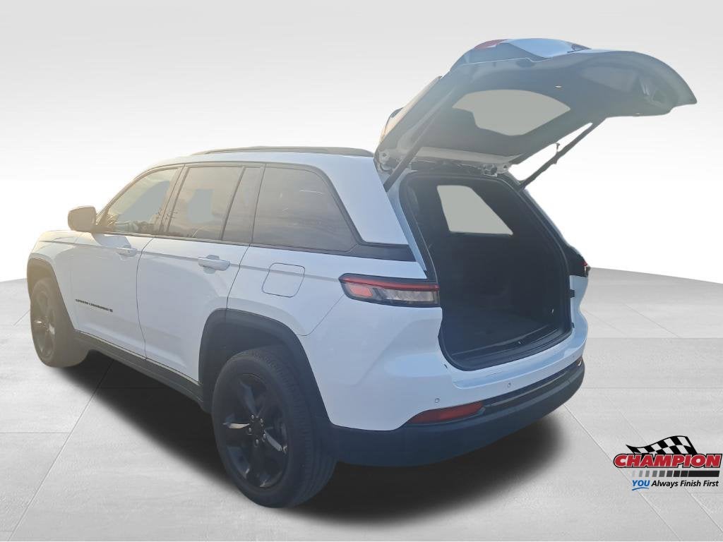 2022 Jeep Grand Cherokee Altitude 4x4