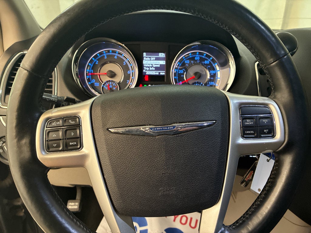 2014 Chrysler Town & Country Touring