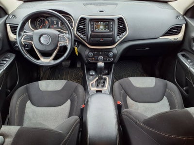 2016 Jeep Cherokee Sport