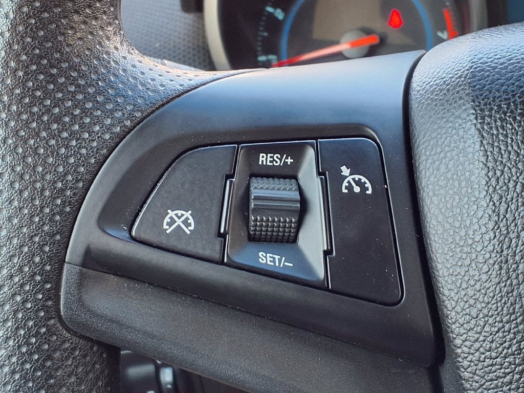 2011 Chevrolet Cruze LT w/1FL